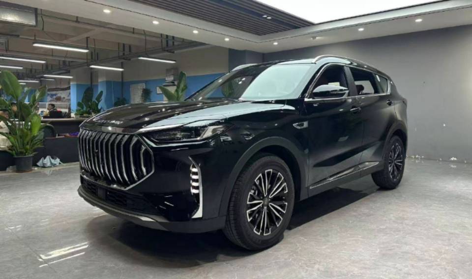 Jetour X70 PLUS 2026 car image #2