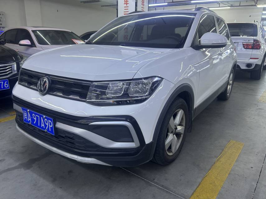 Volkswagen T-Cross 2019 car image #2