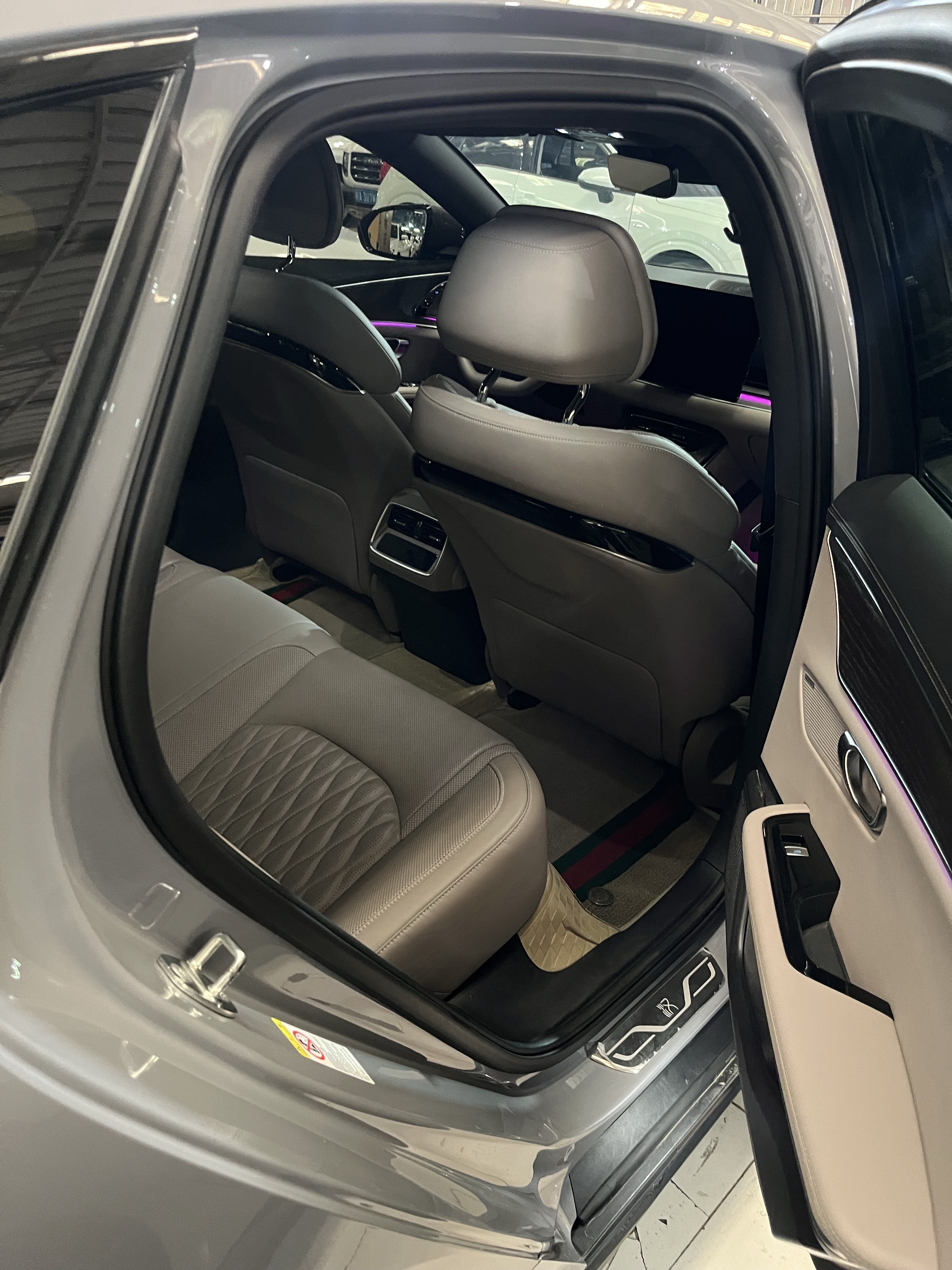 BYD Han 2024 car image #6