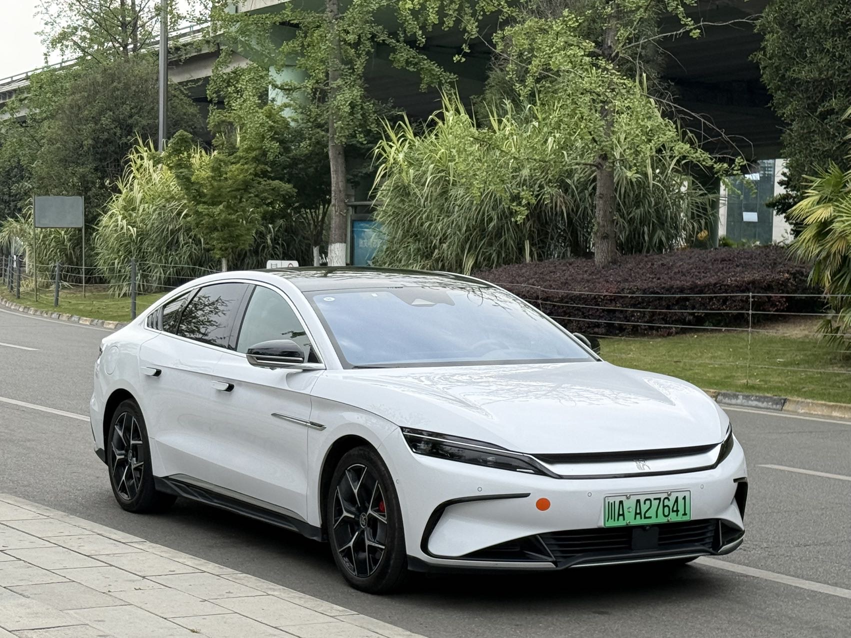 BYD Han 2022 #5 BYD Han 2022 car image #5