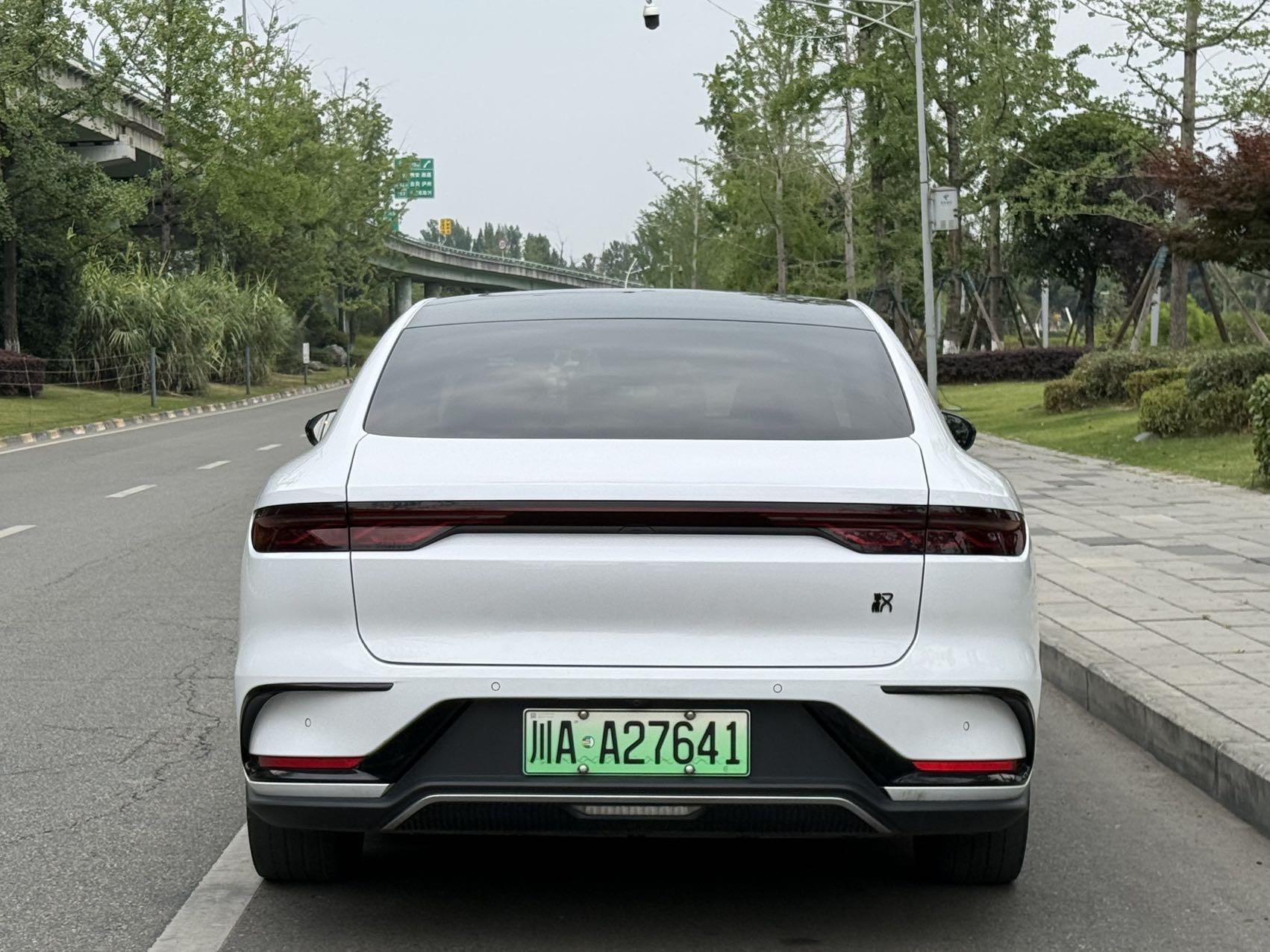 BYD Han 2022 #9 BYD Han 2022 car image #9