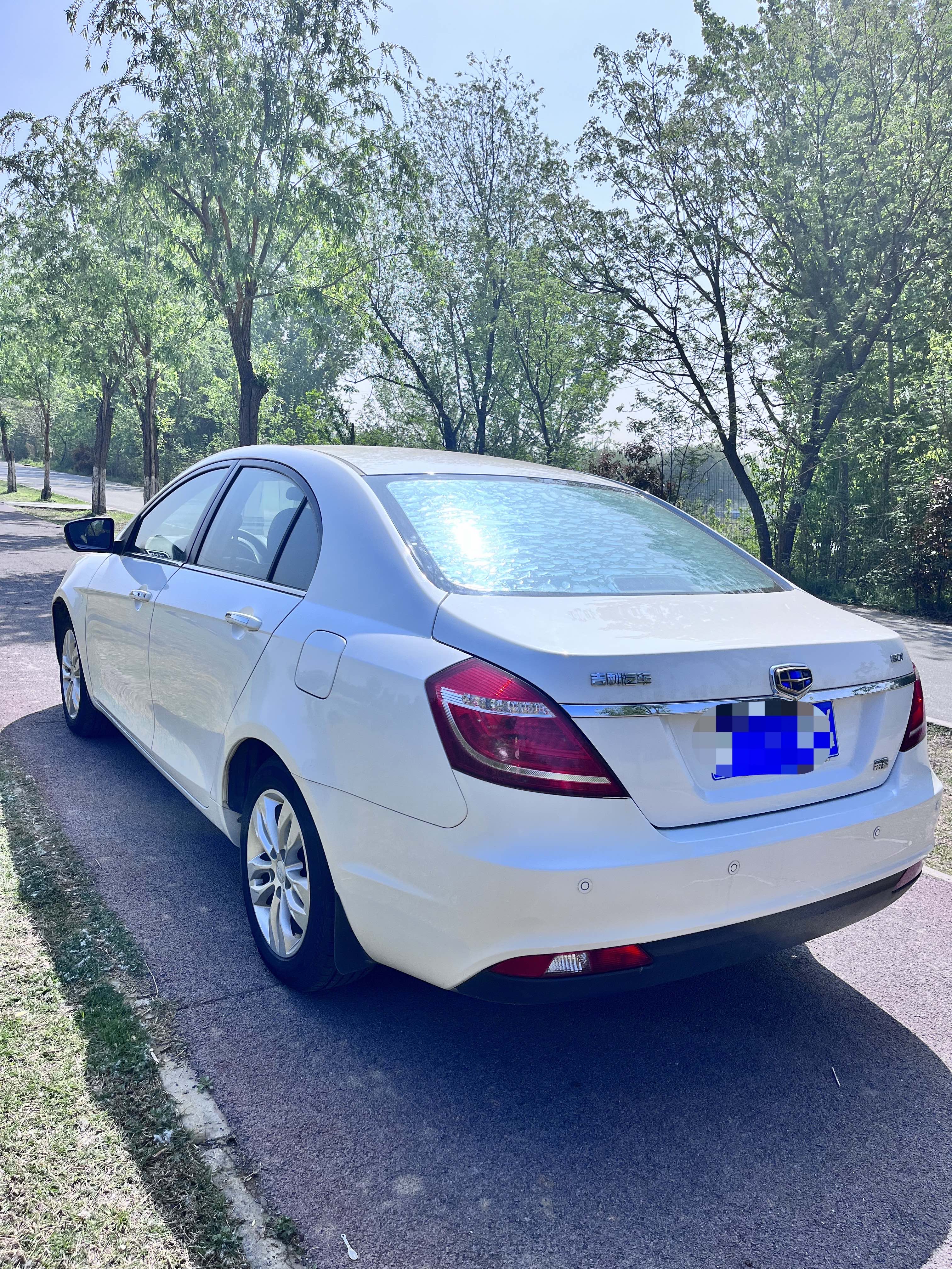 GEELY Emgrand 2015 #11 GEELY Emgrand 2015 car image #11