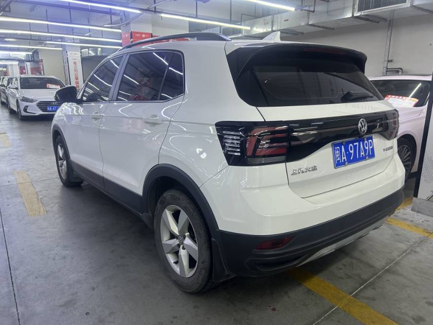 Volkswagen T-Cross 2019 car image #6