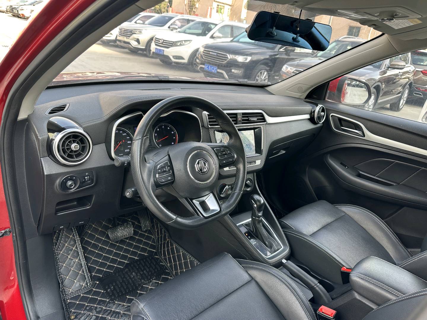 MG ZS 2017 #6 MG ZS 2017 car image #6