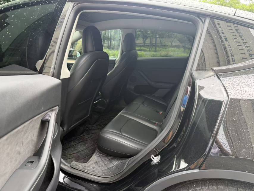Tesla Model Y 2021 #6 Tesla Model Y 2021 car image #6