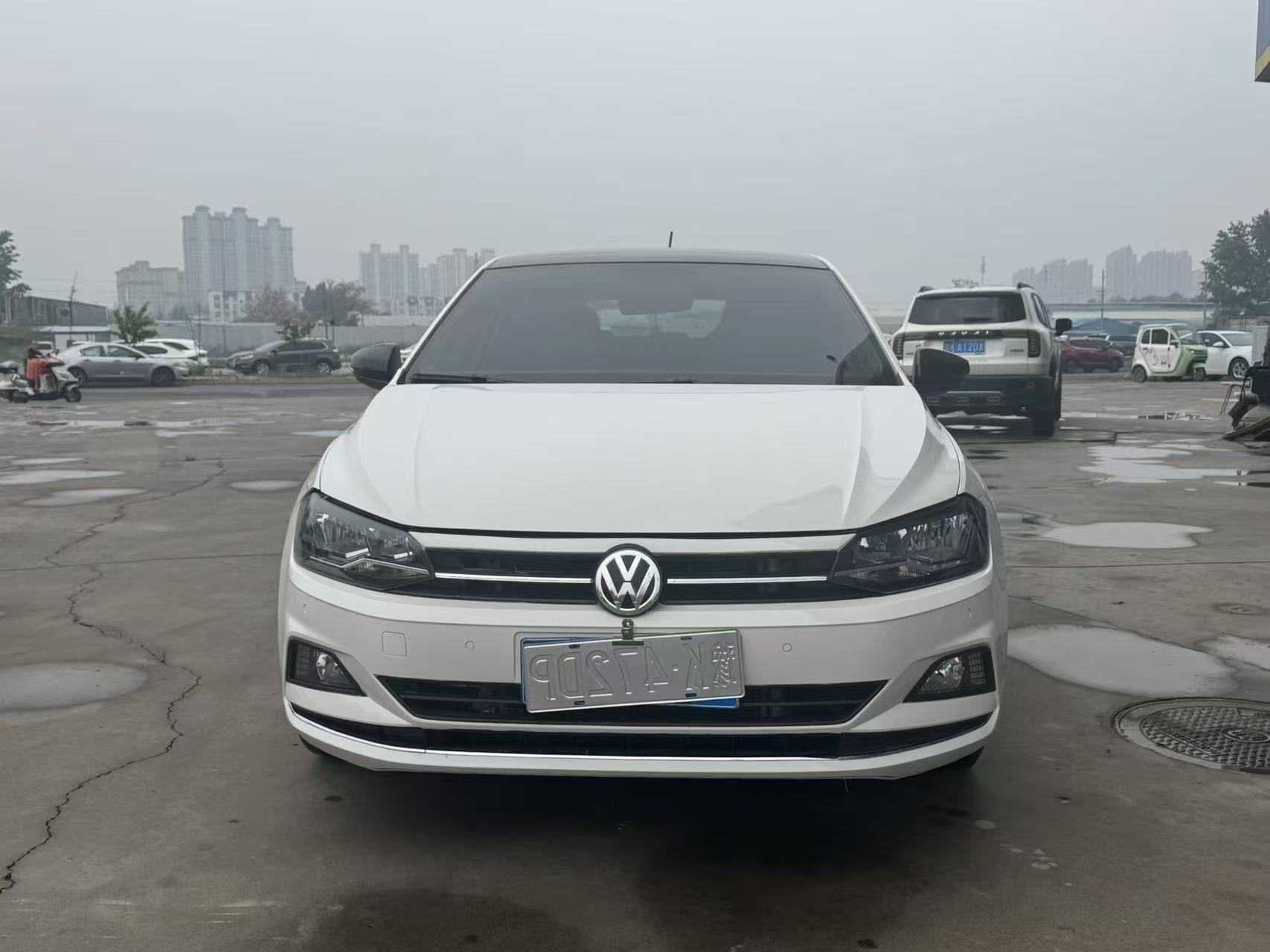 Volkswagen Polo 2020 car image #11