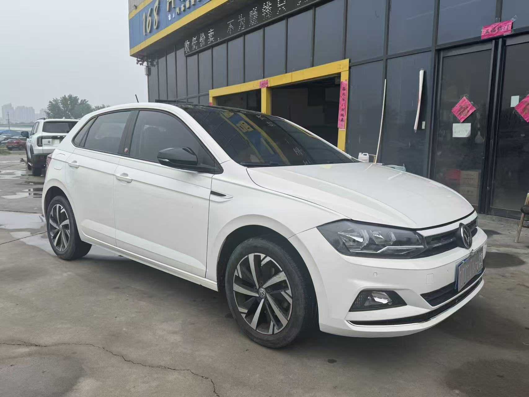 Volkswagen Polo 2020 car image #4