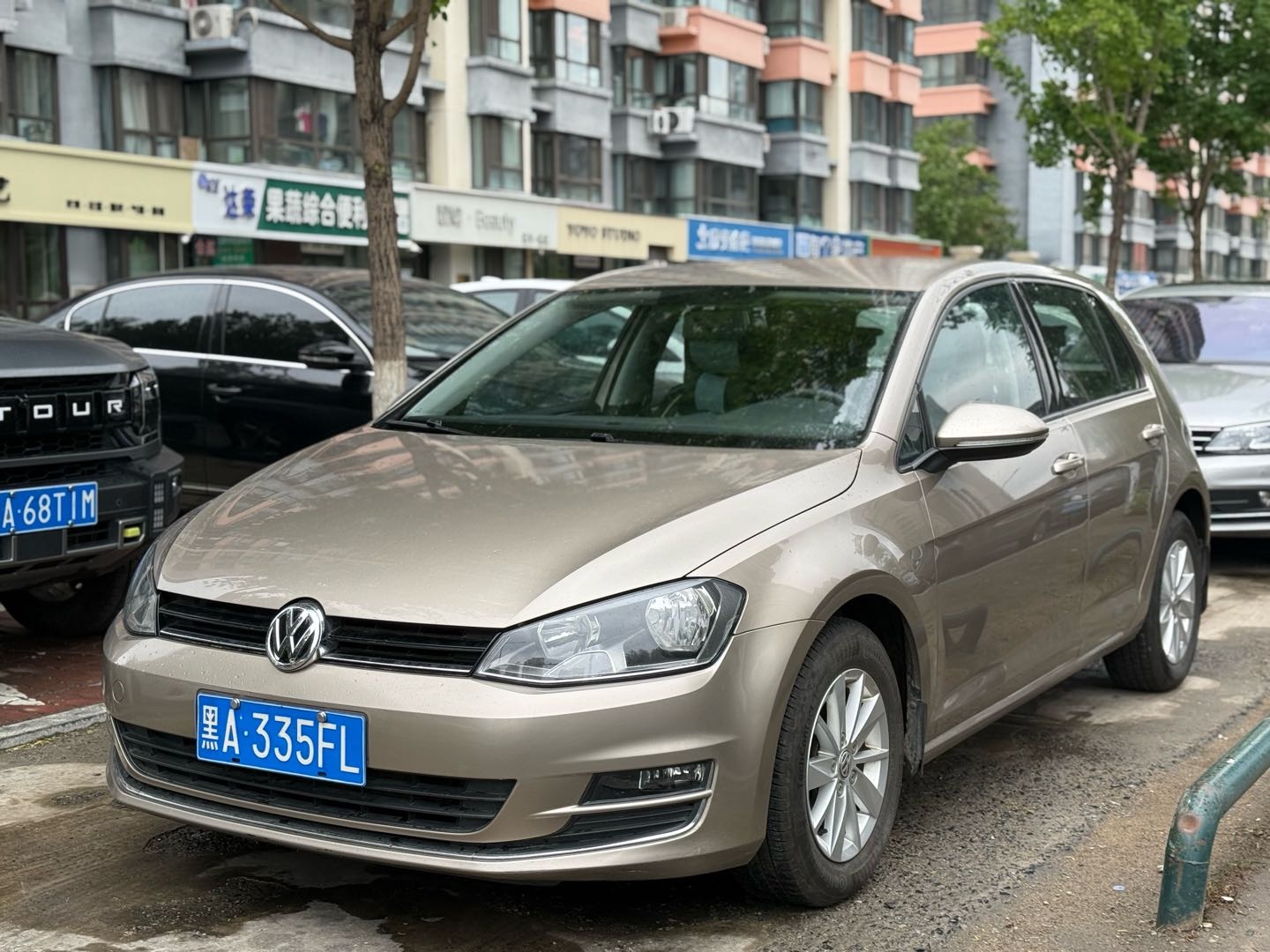Volkswagen Golf 2014 car image #2