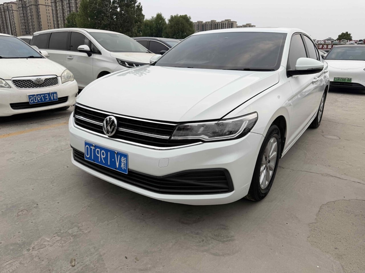 Volkswagen Bora 2020 car image #2