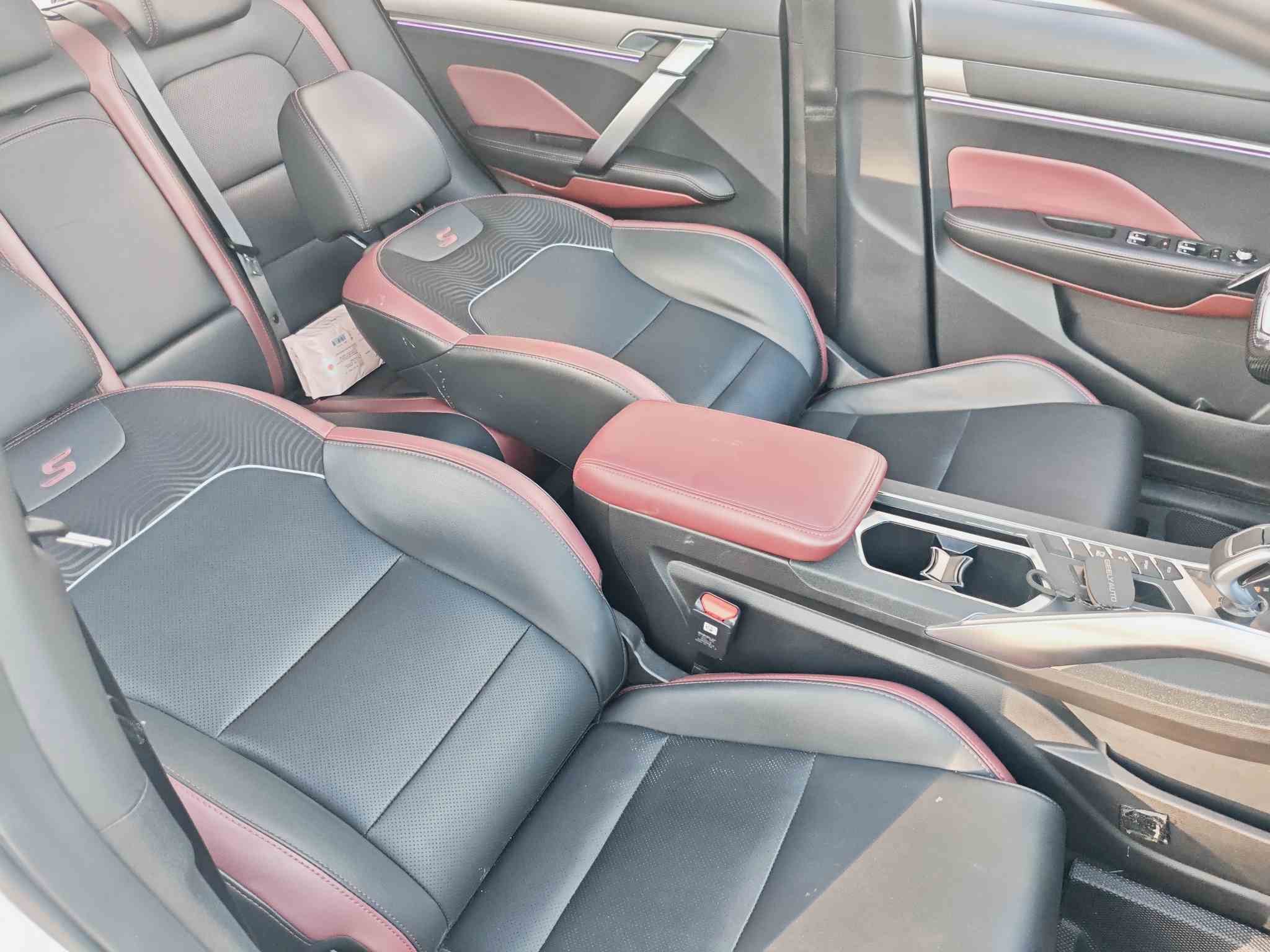 GEELY Coolray 2020 car image #30