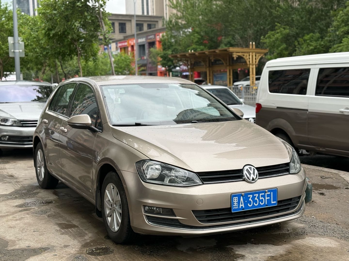 Volkswagen Golf 2014 car image #5