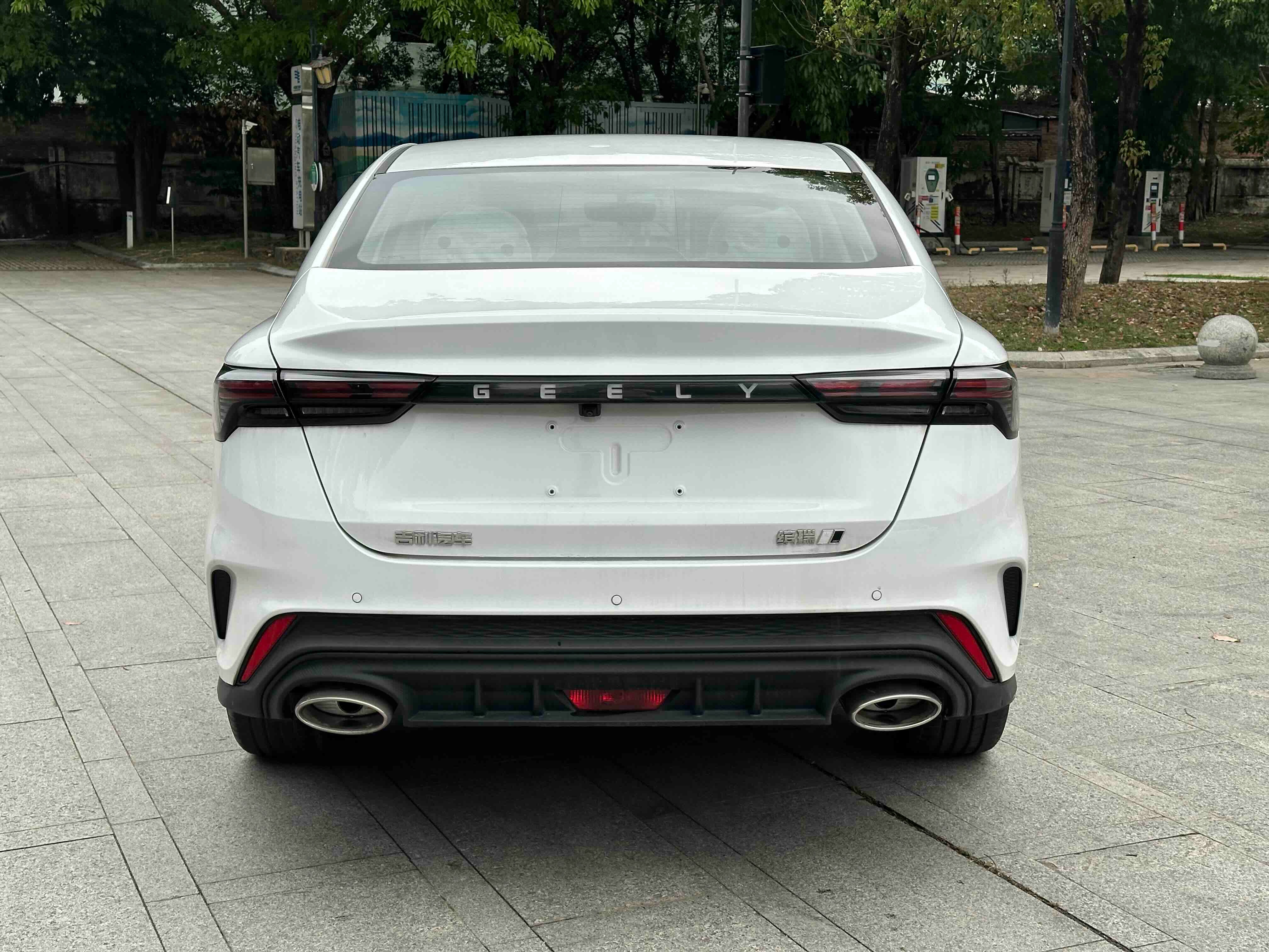 GEELY Binray 2026 #10 GEELY Binray 2026 immagine di auto #10