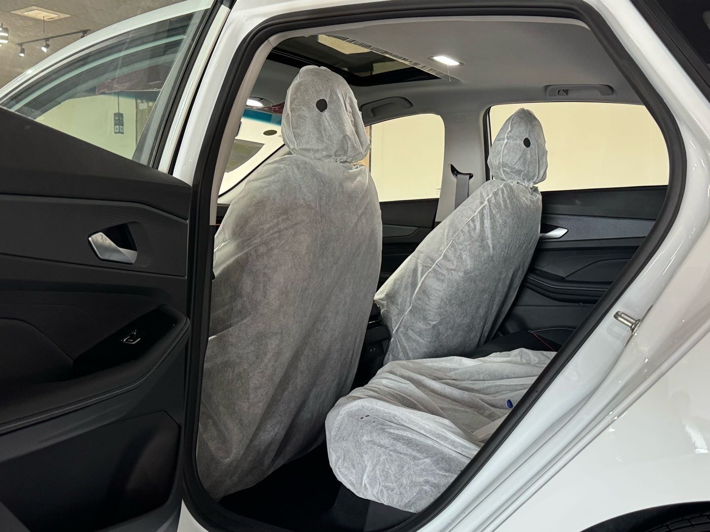 GEELY Binray 2025 immagine di auto #7