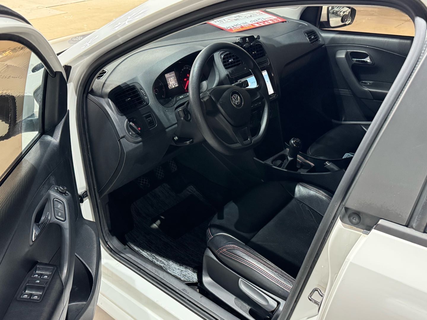 Volkswagen Polo 2017 #6 Volkswagen Polo 2017 car image #6