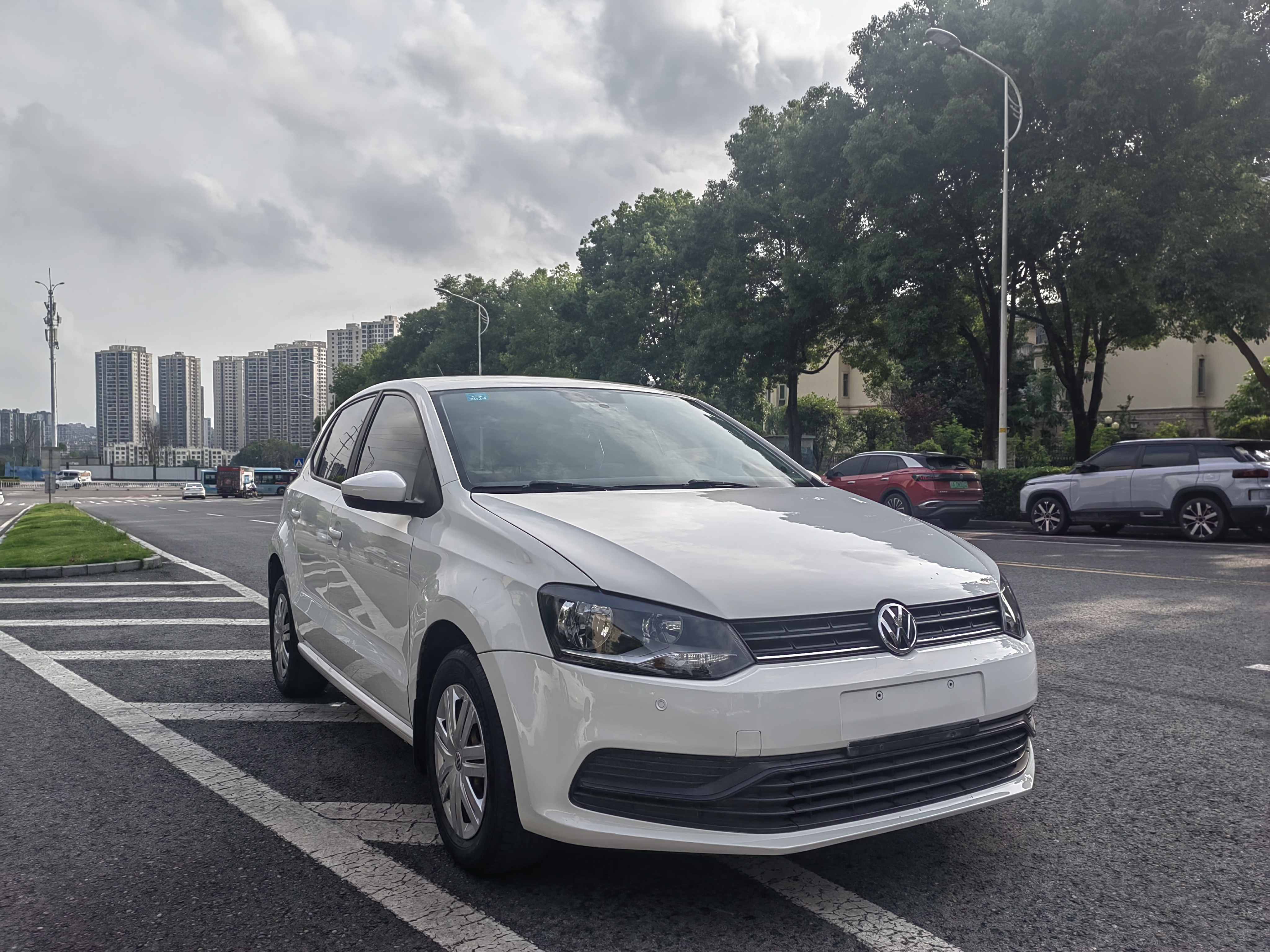 Volkswagen Polo 2017 car image #5