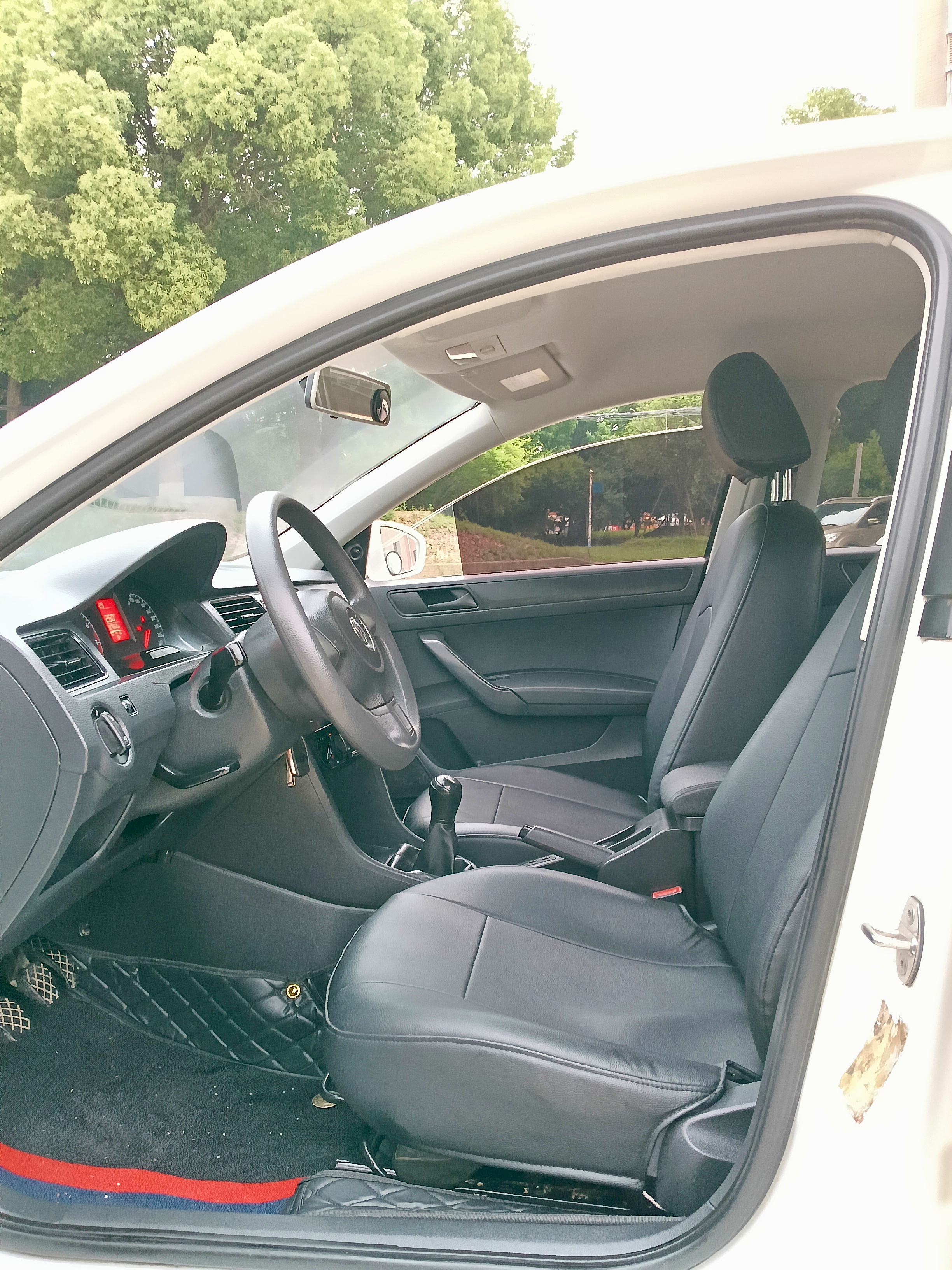 Volkswagen Santana 2015 car image #6