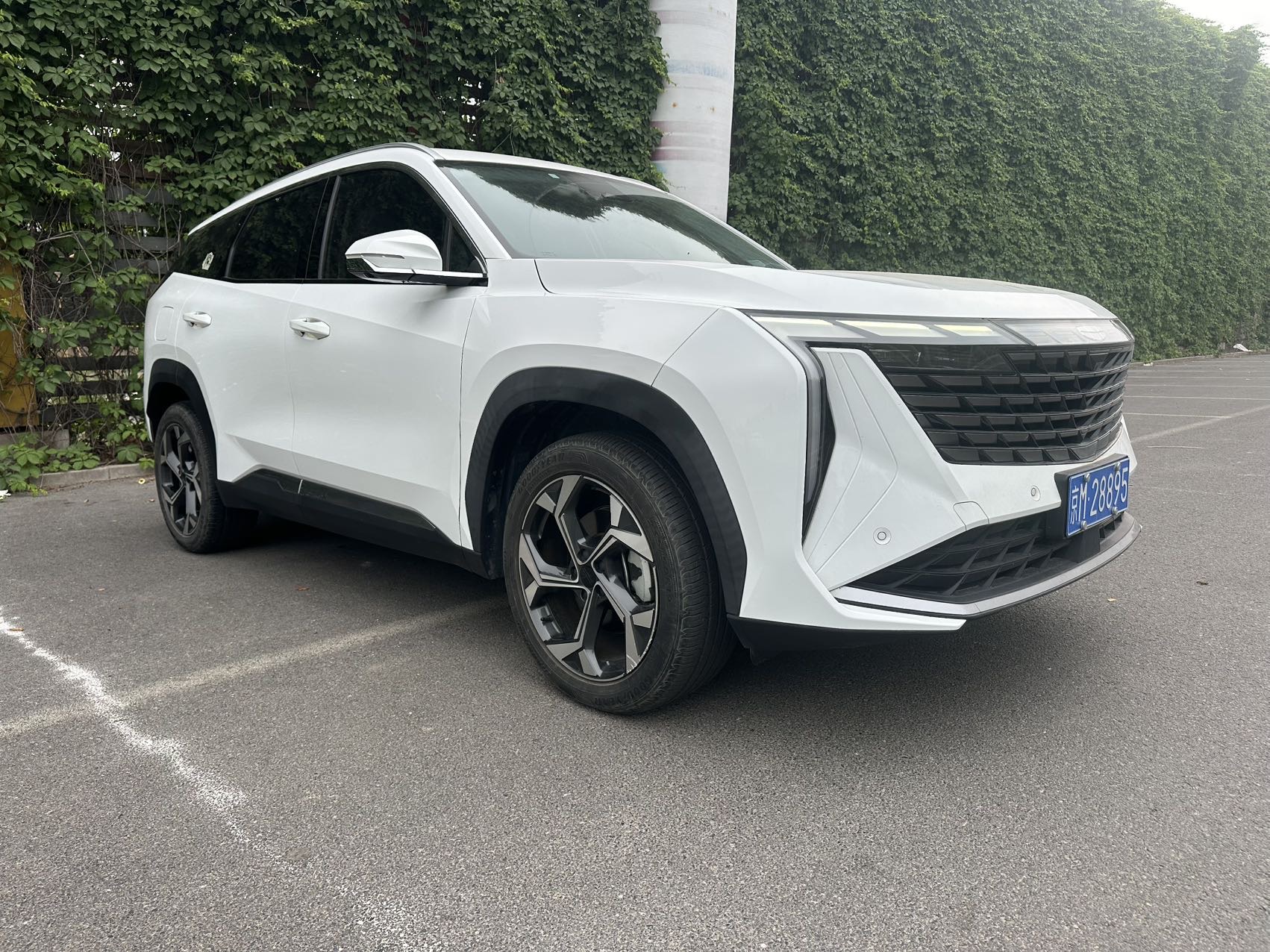 GEELY Boyue L 2022 car image #5