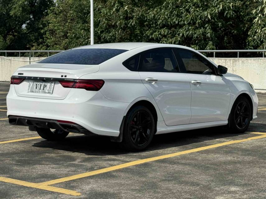 GEELY Binray 2022 immagine di auto #9
