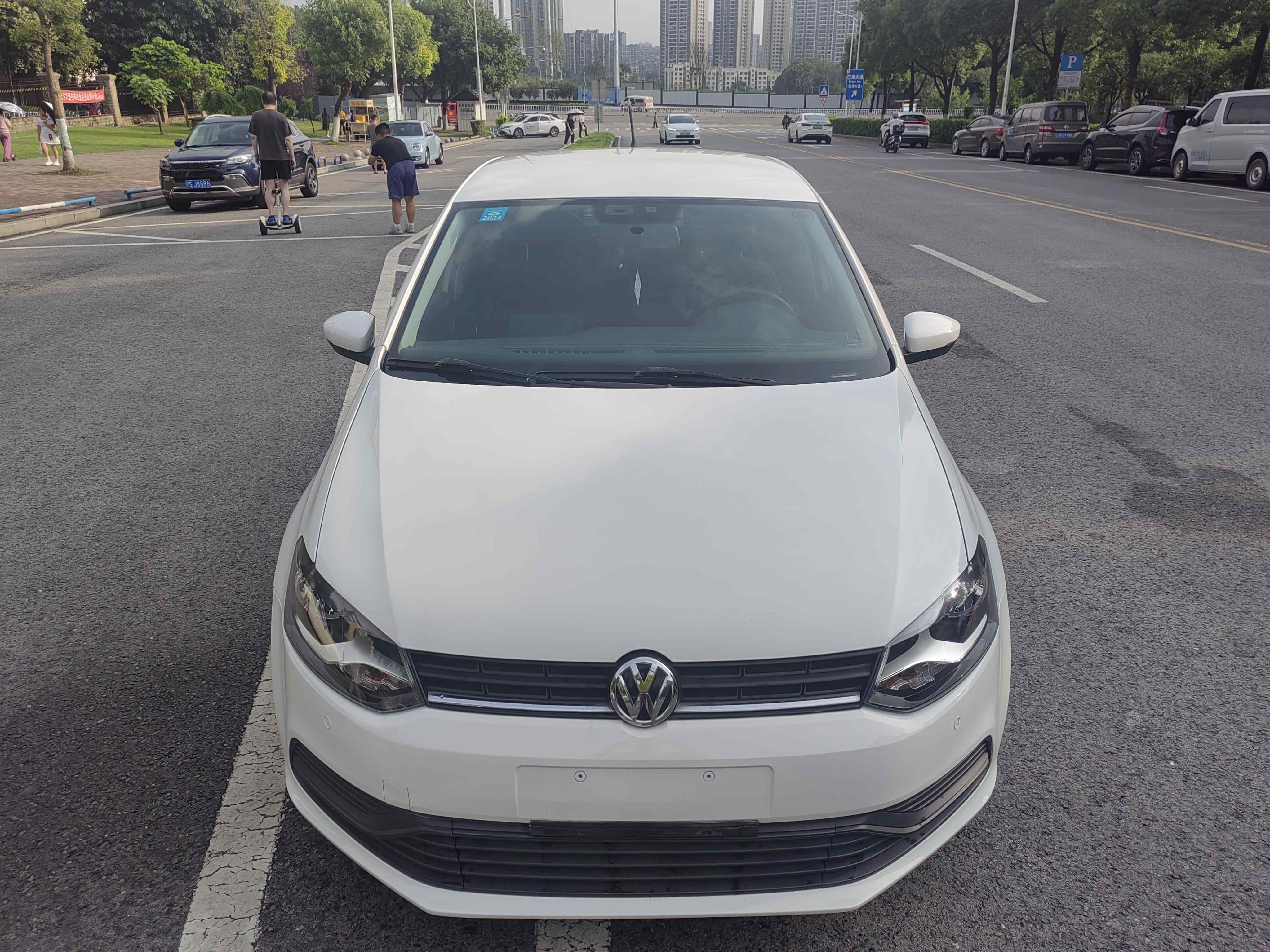 Volkswagen Polo 2017 car image #7