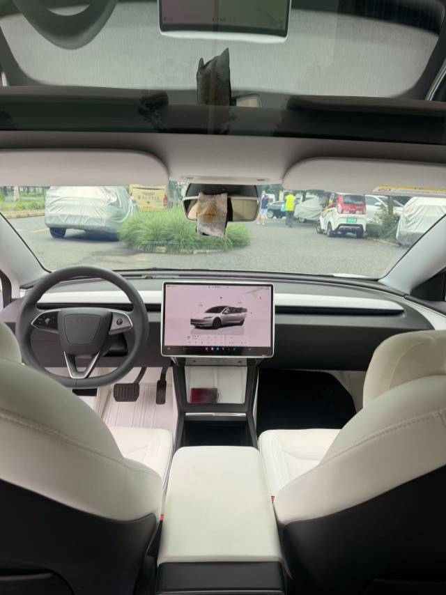 2024 #8 2024 immagine di auto #8