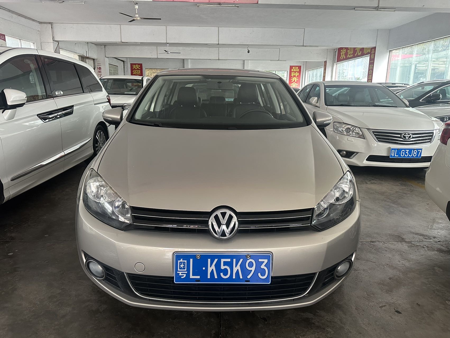 Volkswagen Golf 2013 car image #4