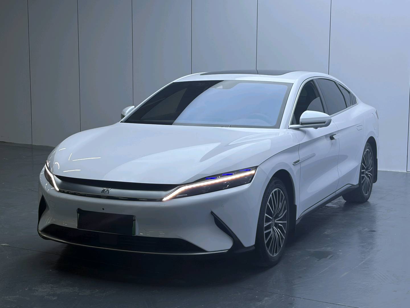 2022 #2 2022 car image #2