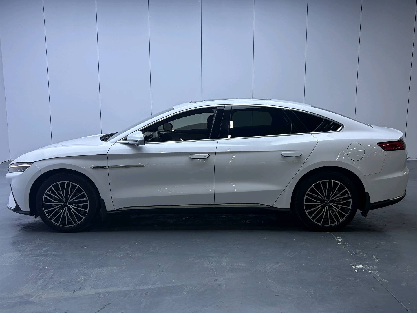 2022 #7 2022 car image #7