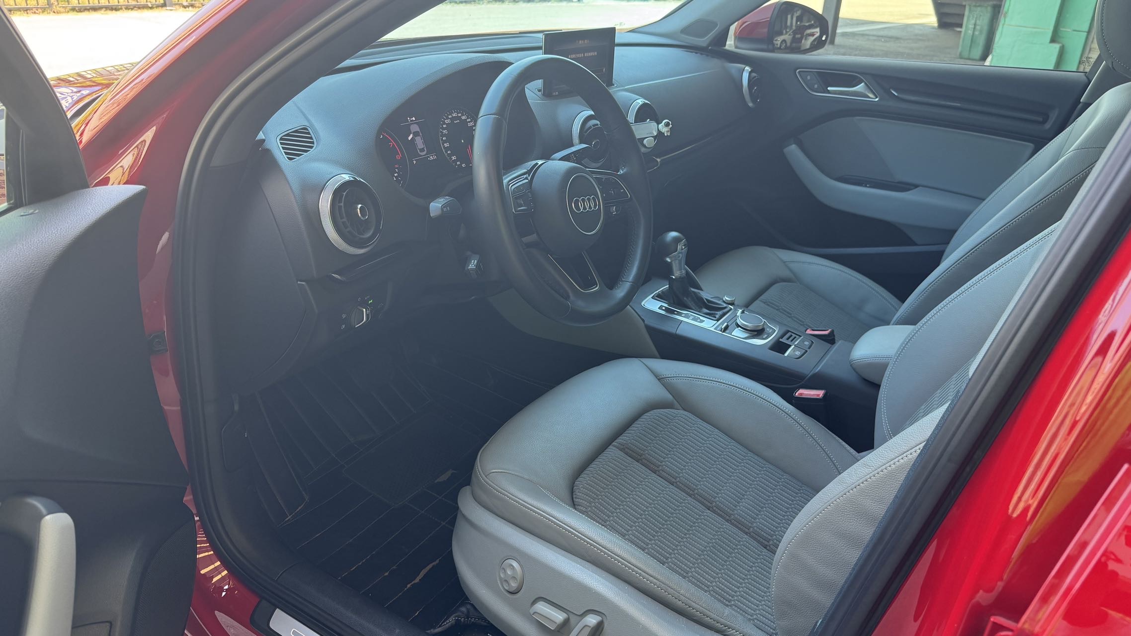 Audi A3 2019 car image #8