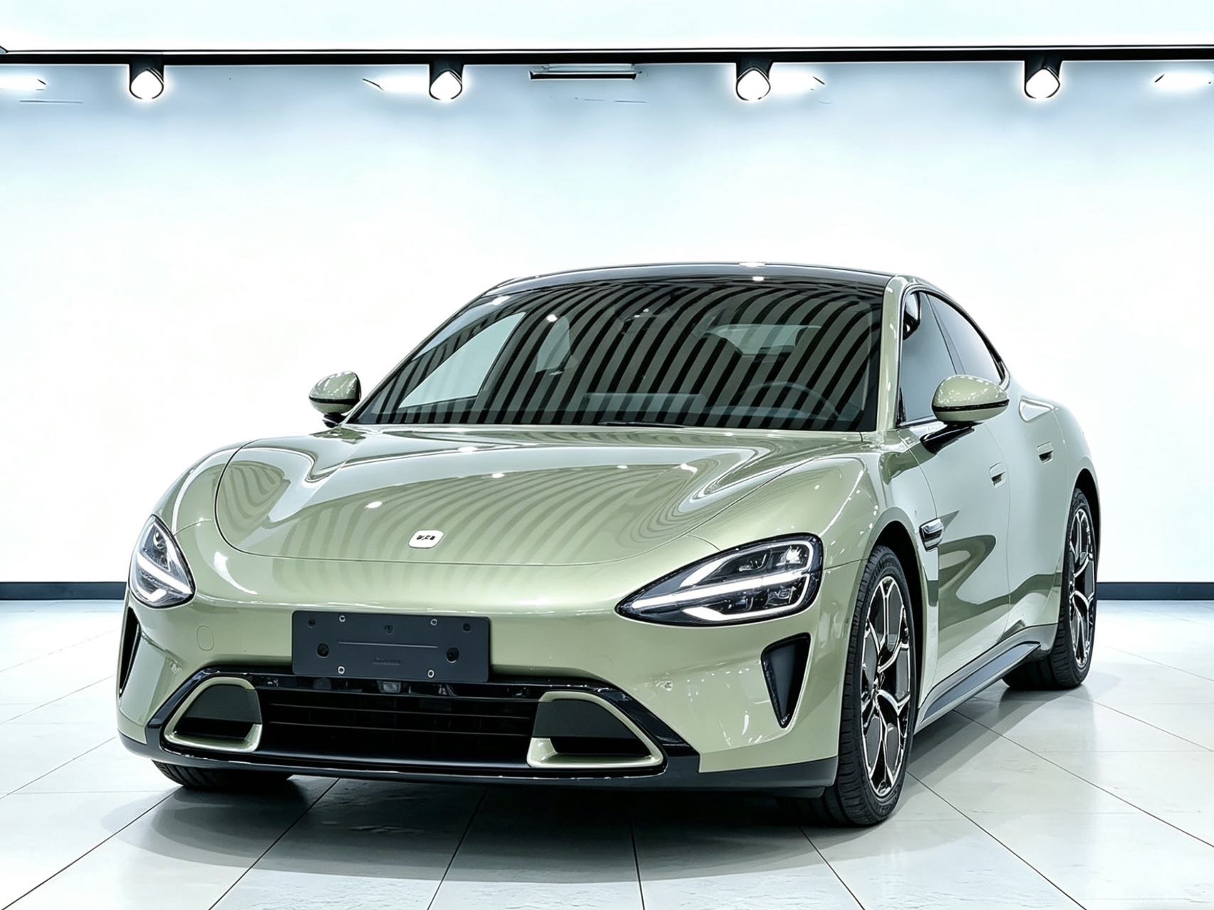 MI SU7 2024 car image #2