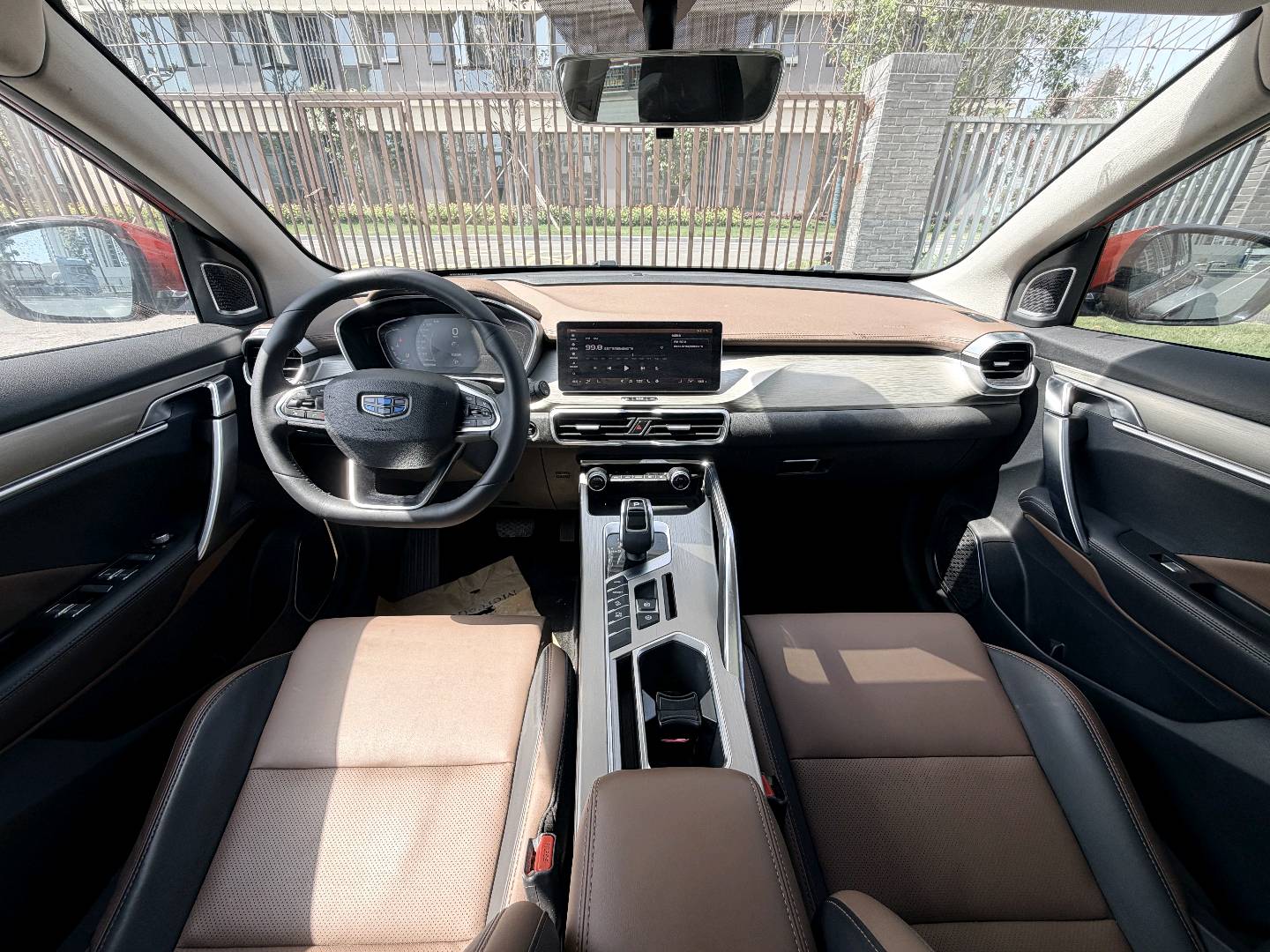 GEELY Coolray 2019 car image #6