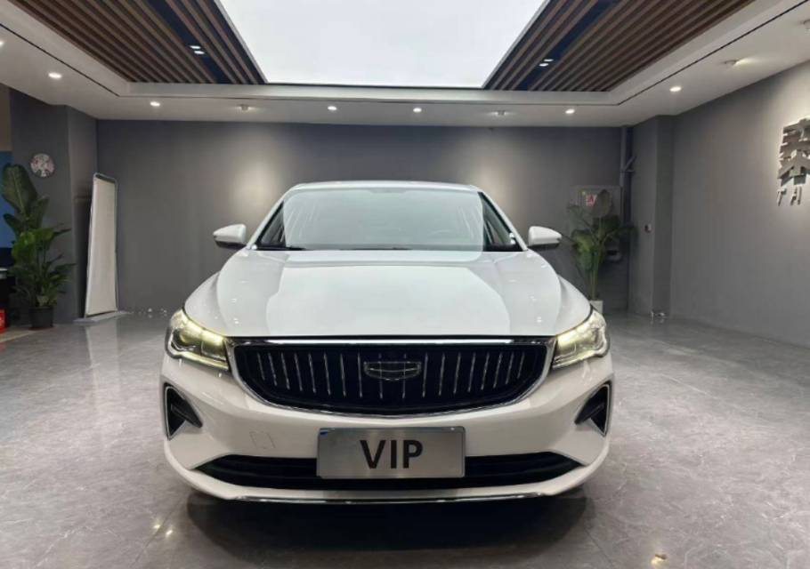 GEELY Emgrand 2023 car image #3