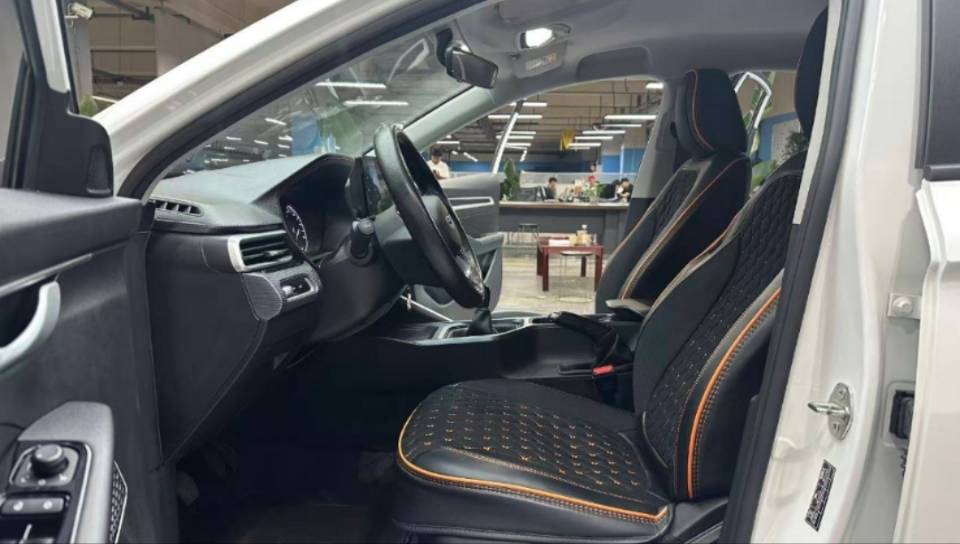 GEELY Emgrand 2023 car image #6