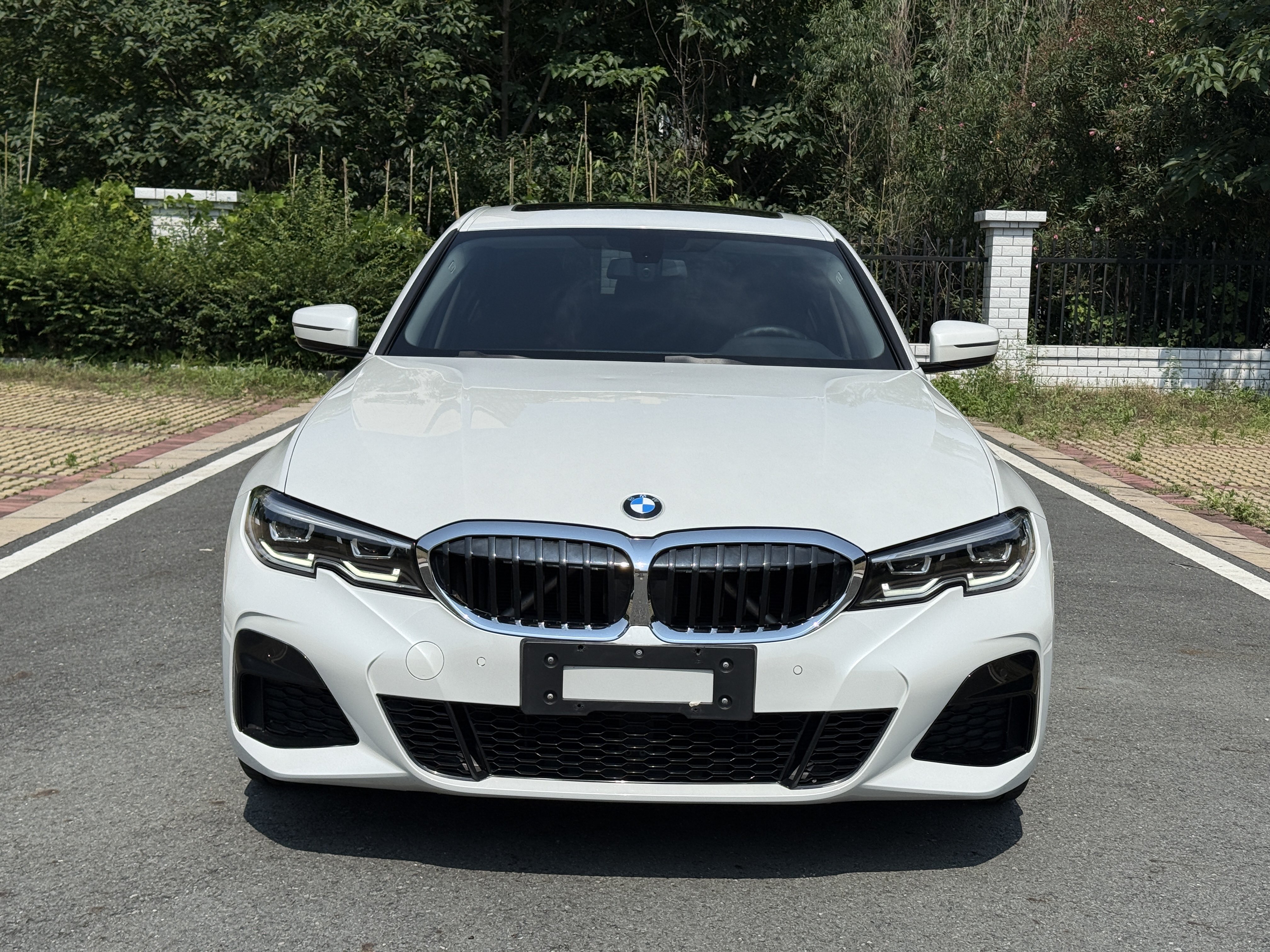 BMW 3 Series 2022 #4 BMW 3 Series 2022 car image #4