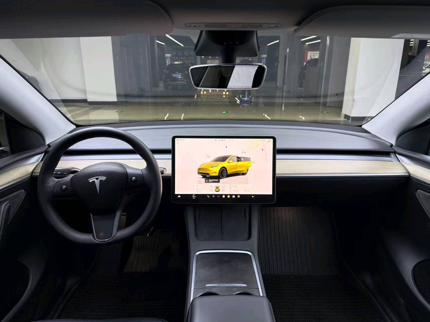 Tesla Model Y 2023 #7 Tesla Model Y 2023 car image #7