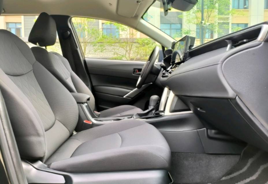 2023 car image #5