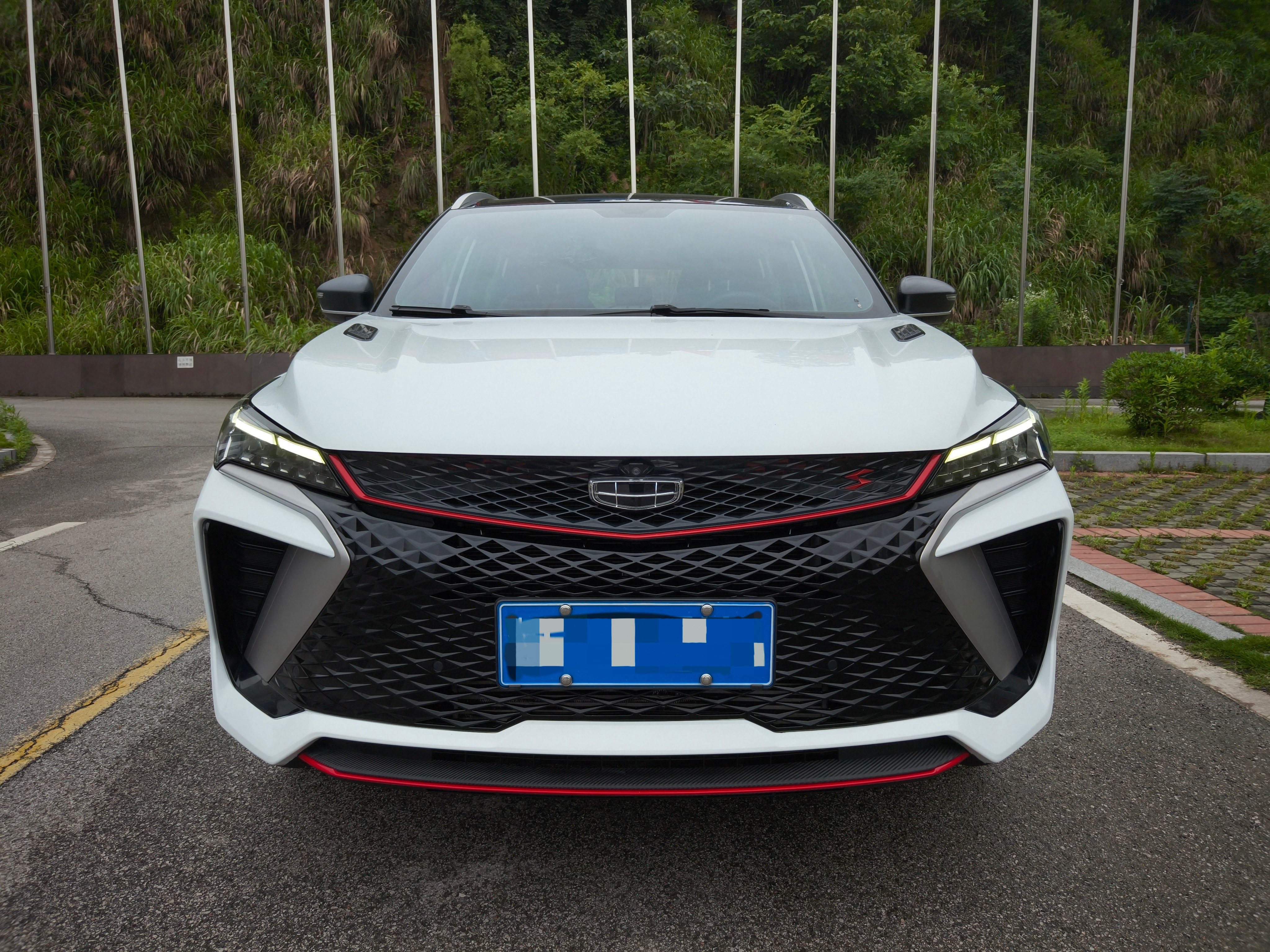 GEELY Coolray 2023 #4 GEELY Coolray 2023 car image #4