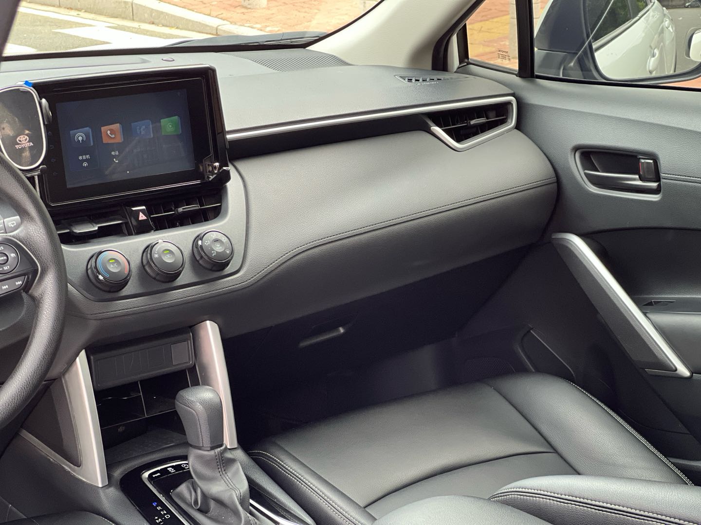 Toyota Corolla Cross 2023 immagine di auto #14