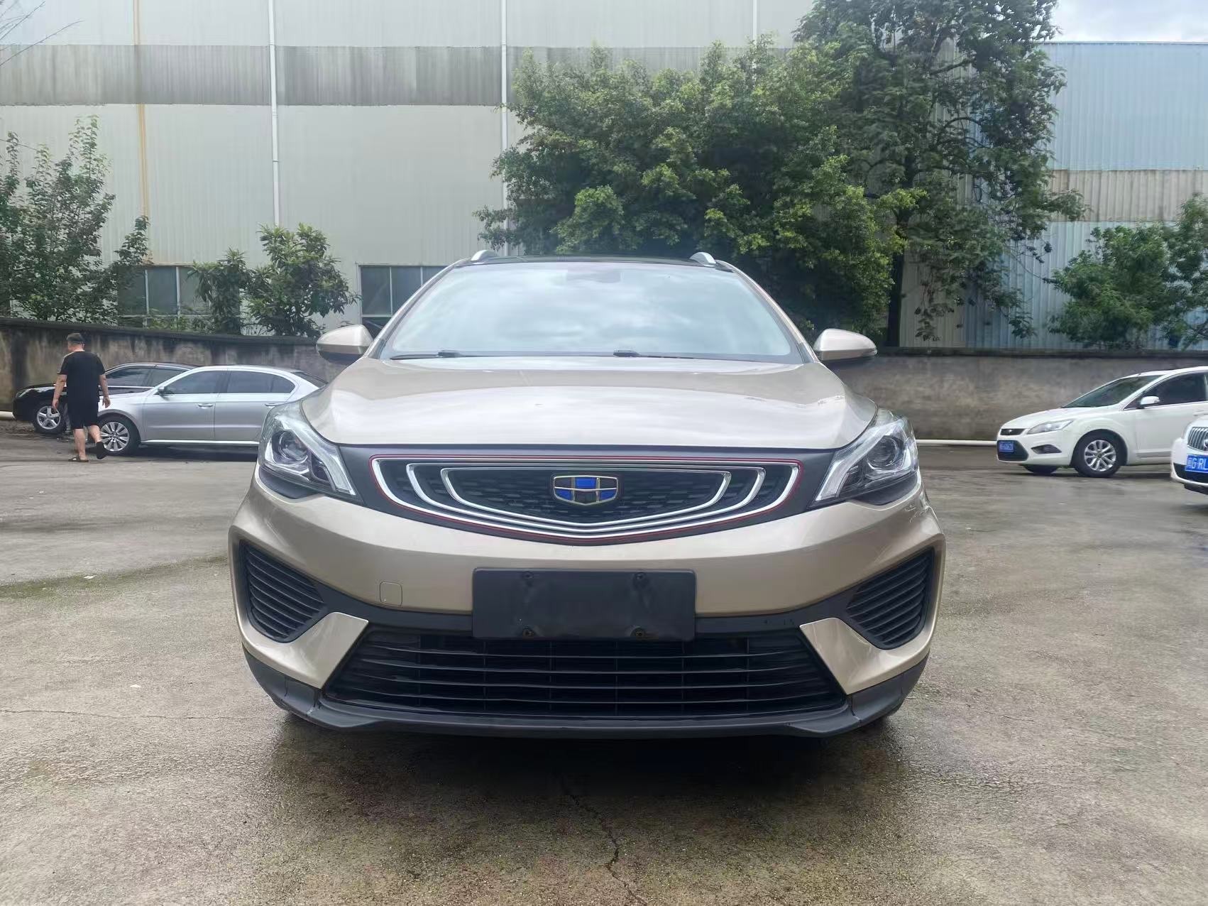 GEELY Emgrand GS 2018 صورة سيارة #4