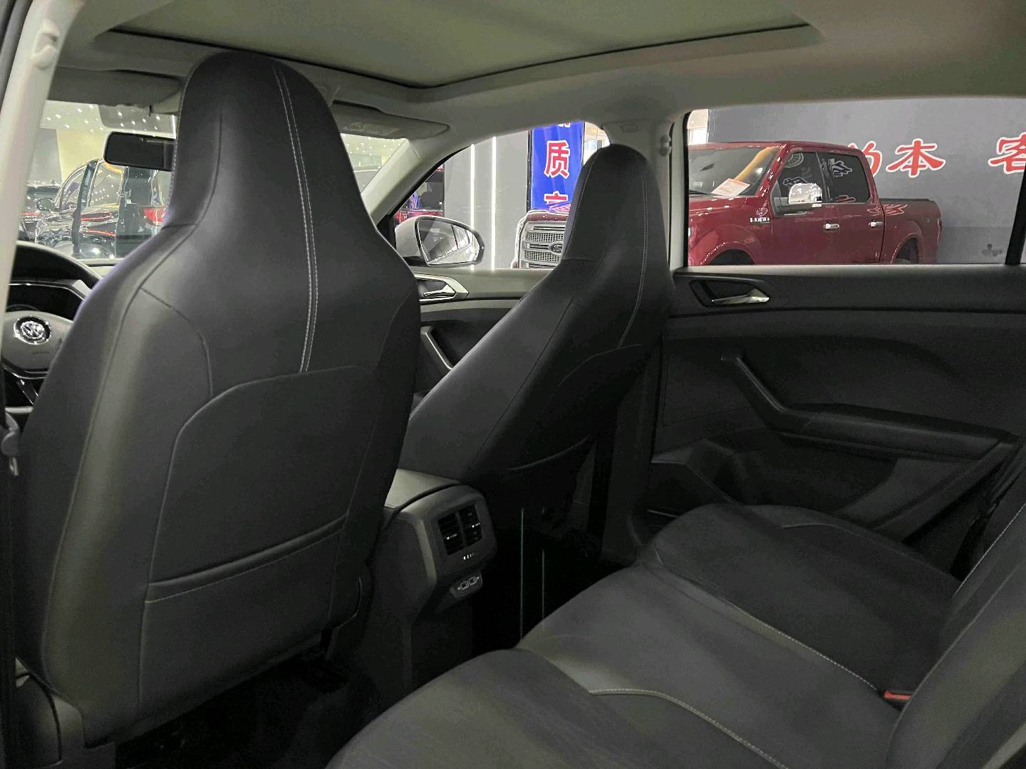 2020 immagine di auto #6