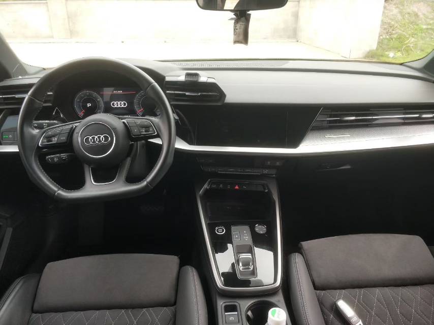 2022 immagine di auto #4