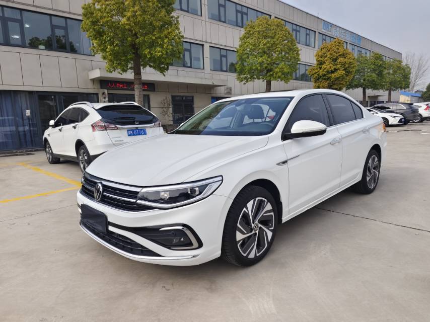 Volkswagen Bora 2023 car image #2