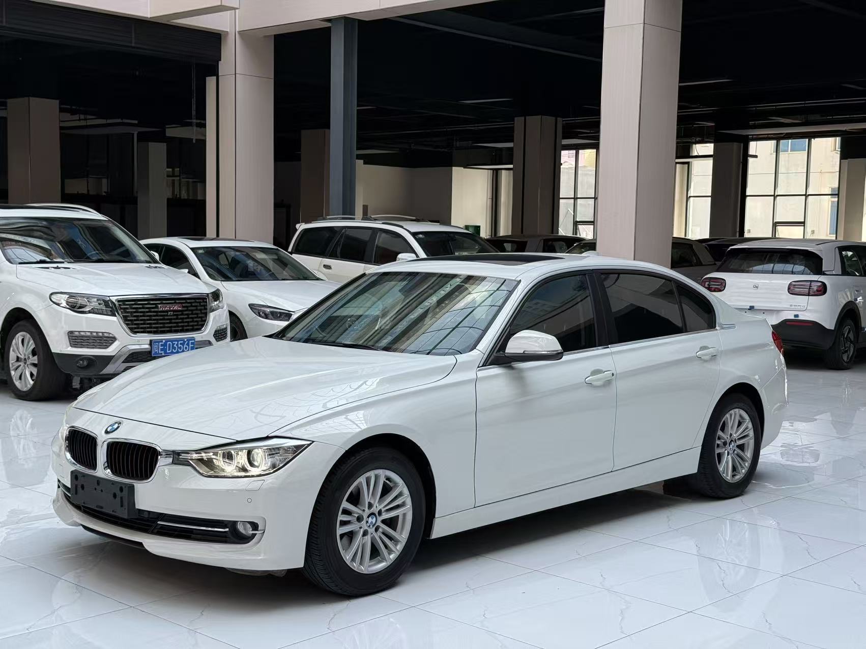 BMW 3 Series 2013 car image #2