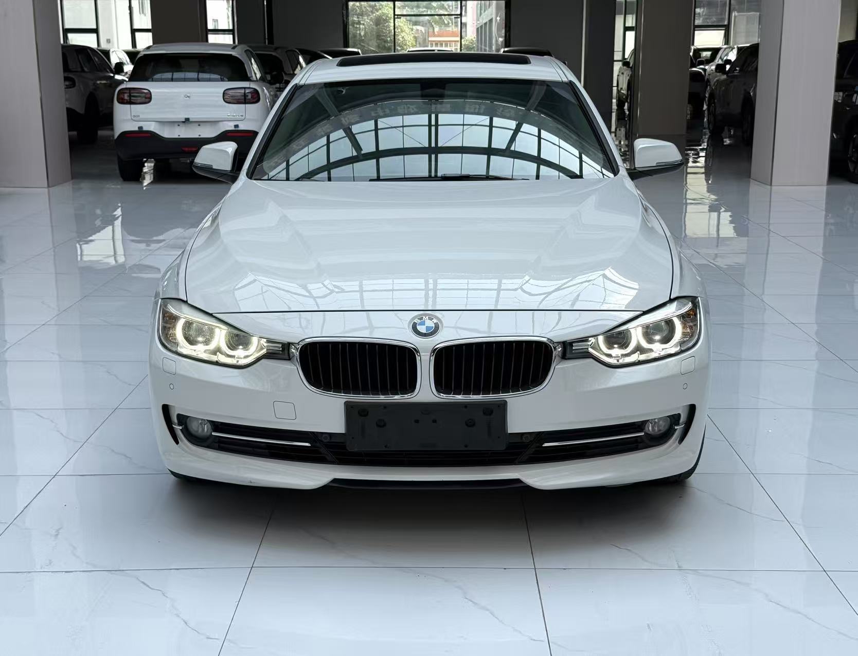 BMW 3 Series 2013 car image #4