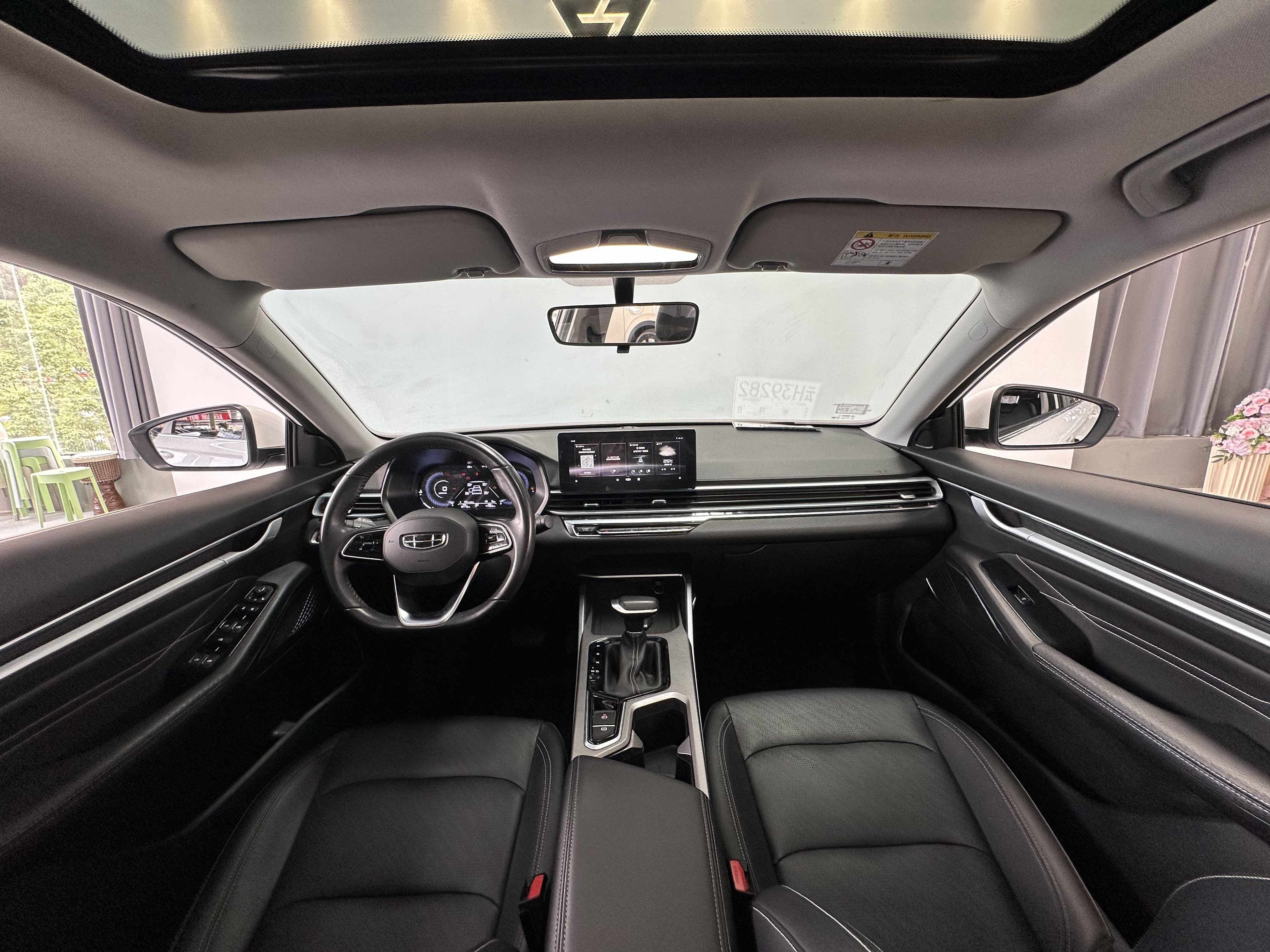 GEELY Emgrand 2022 car image #11