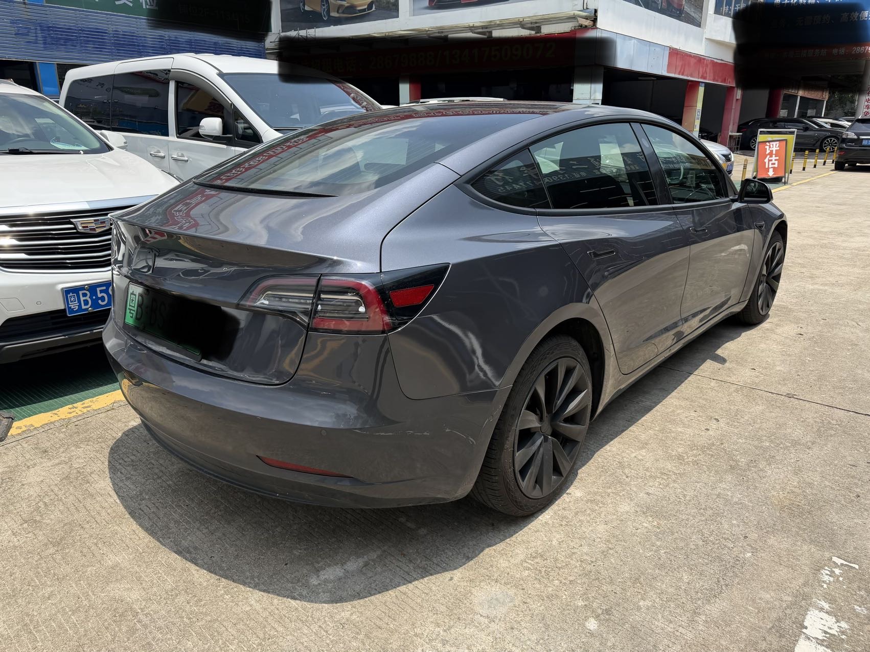Tesla Model 3 2020 car image #11