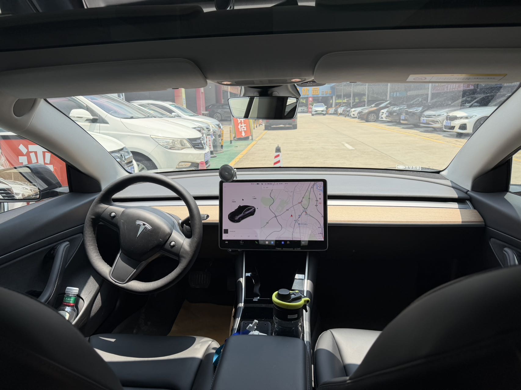 Tesla Model 3 2020 car image #10