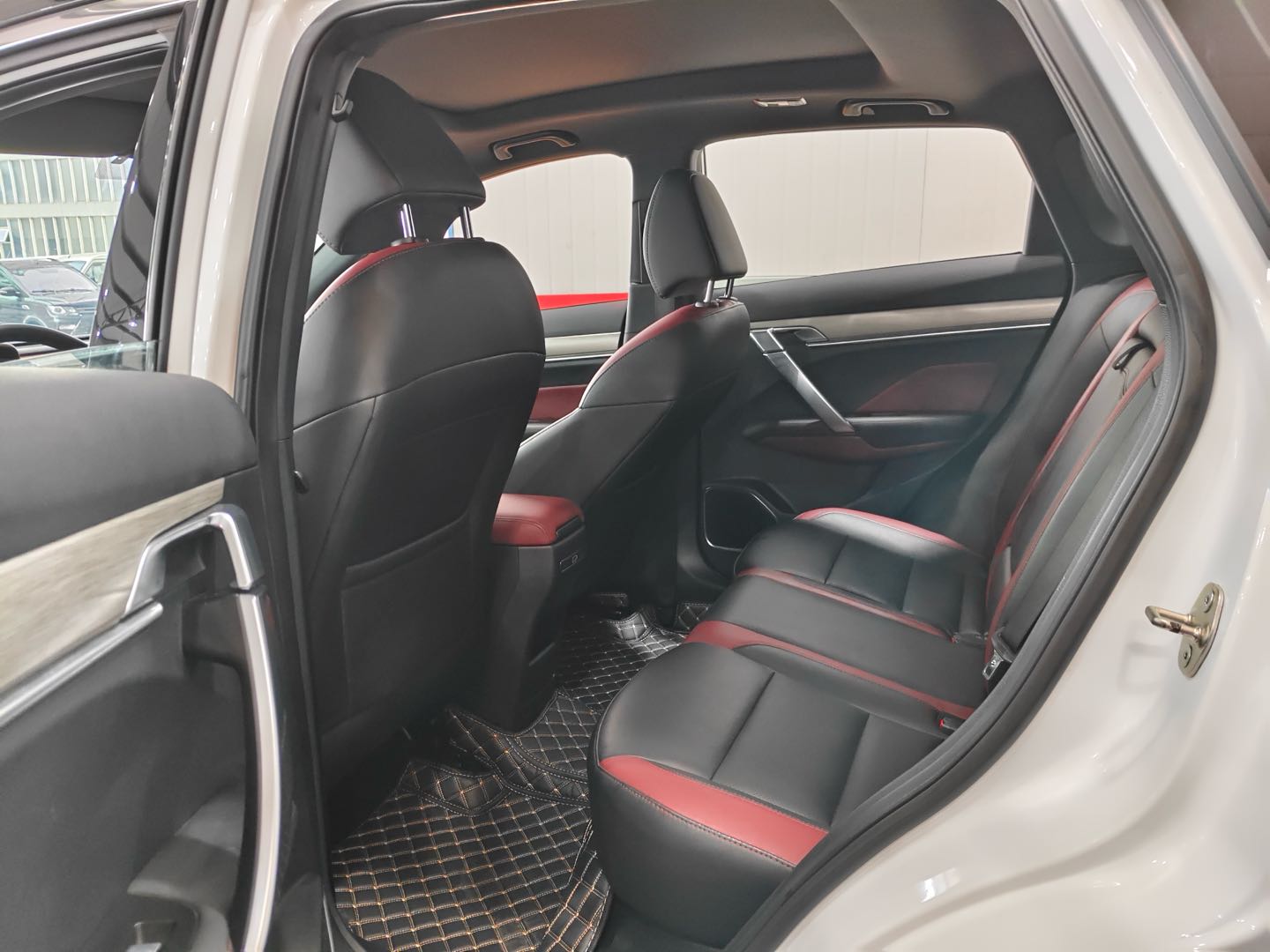 GEELY Coolray 2019 #6 GEELY Coolray 2019 car image #6
