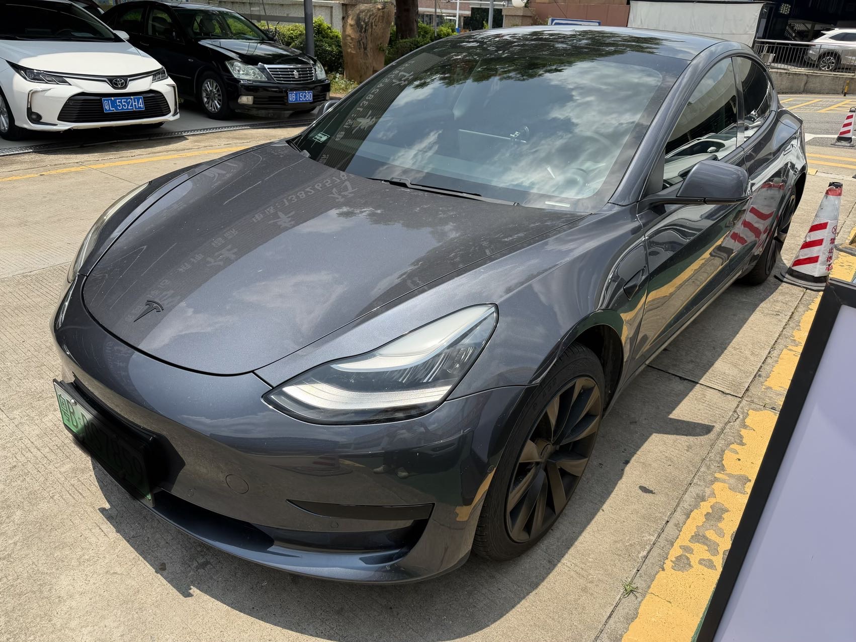 Tesla Model 3 2020 car image #2
