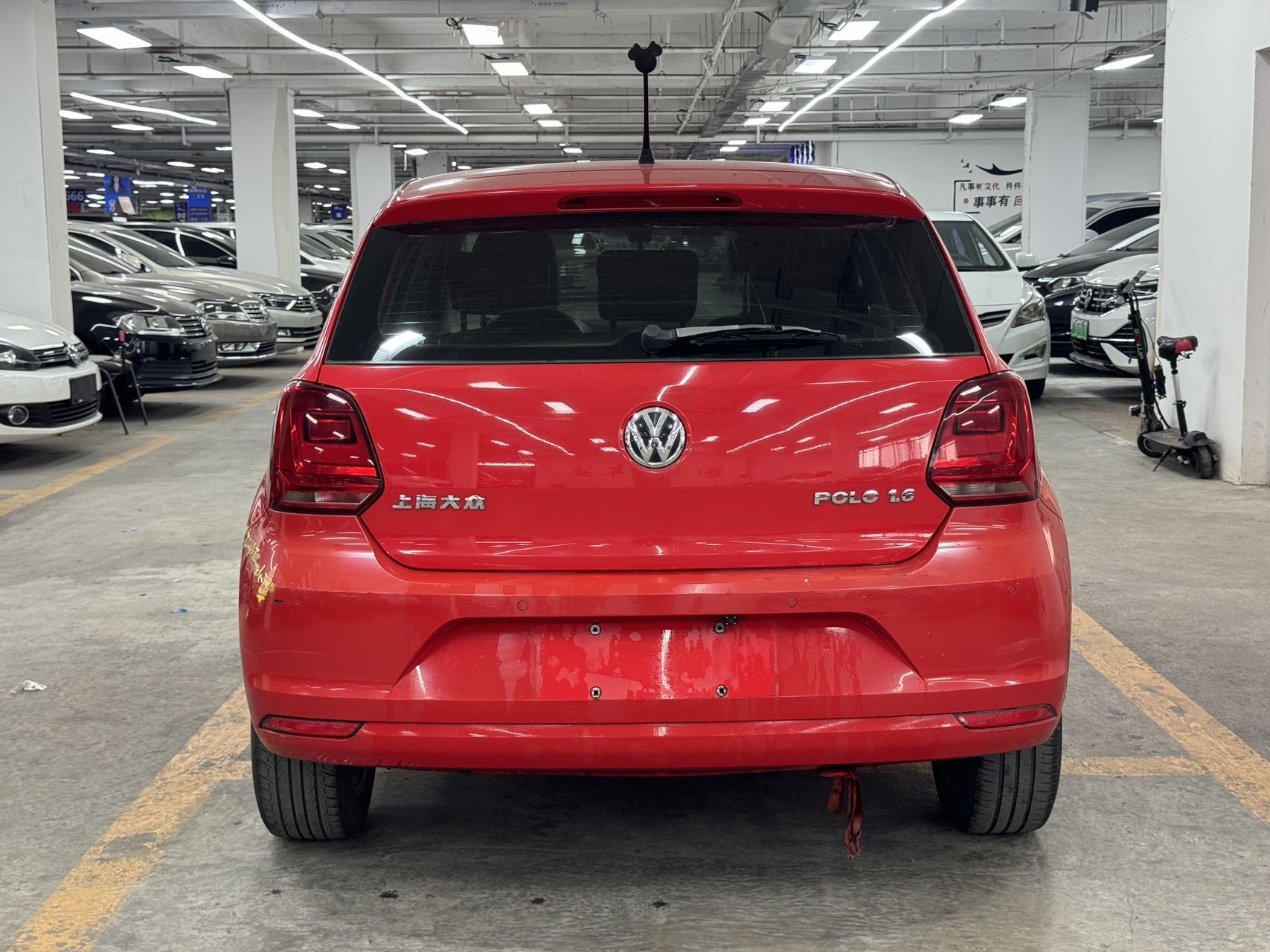 Volkswagen Polo 2015 car image #10