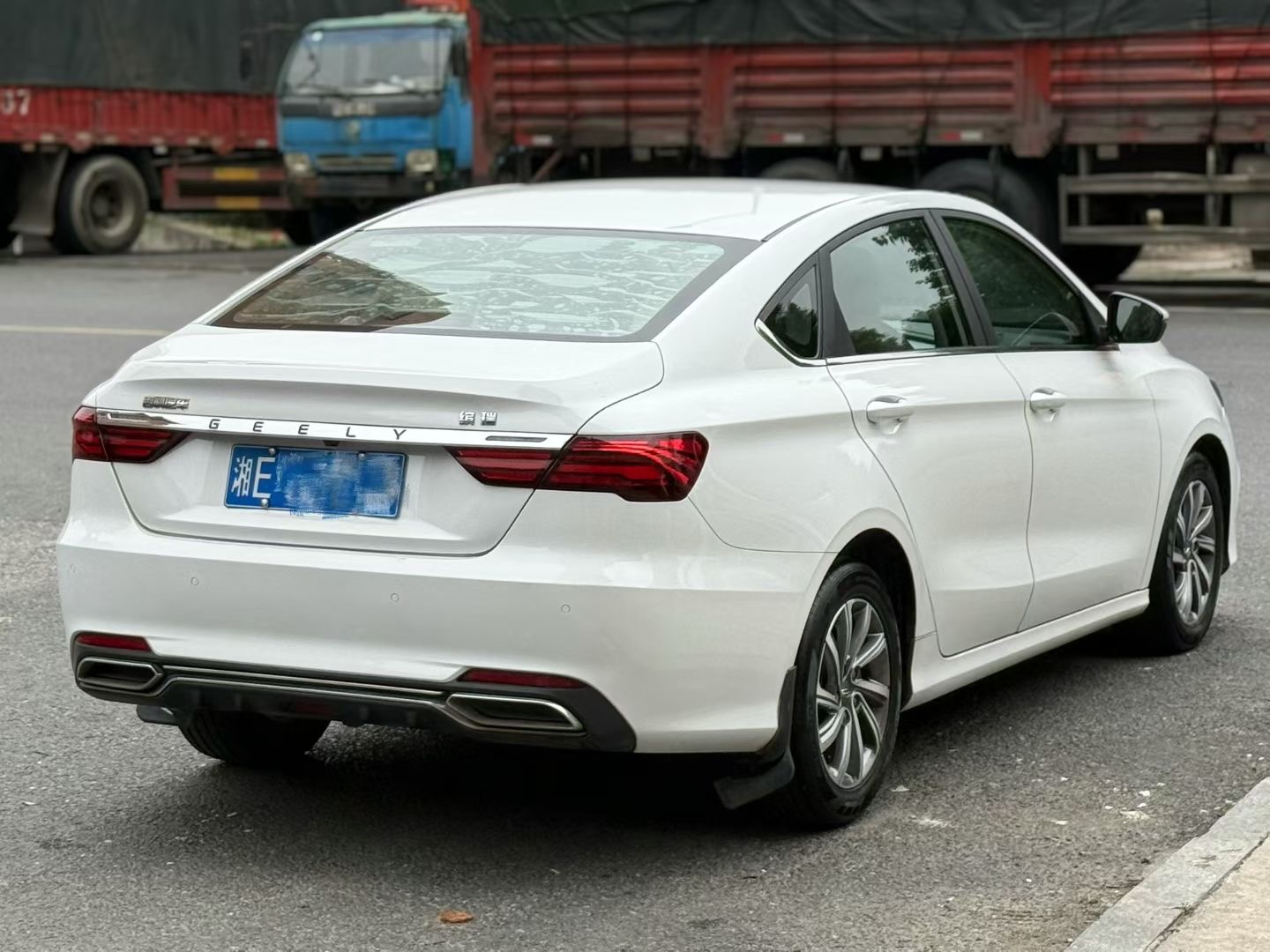 GEELY Binray 2018 image de voiture #5